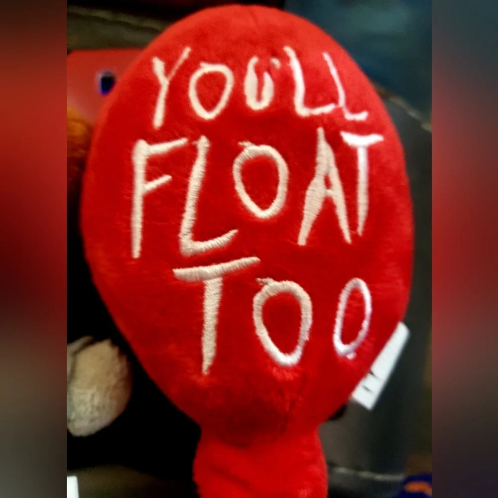 Pennywise Plush with Red Balloon Dog Toy For Small DOGS. NIP